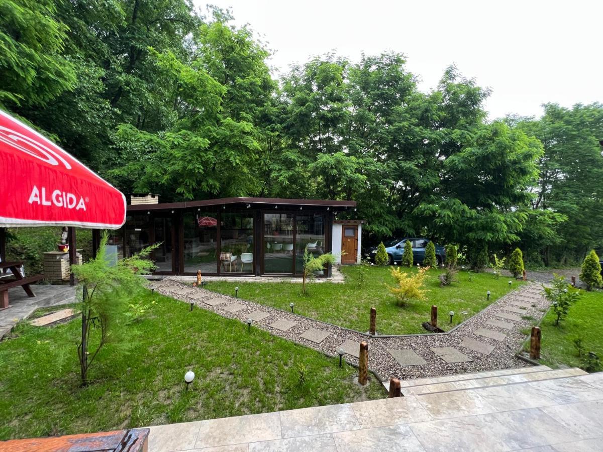 Pensiunea Lui Calin Ocnele Mari Exterior photo